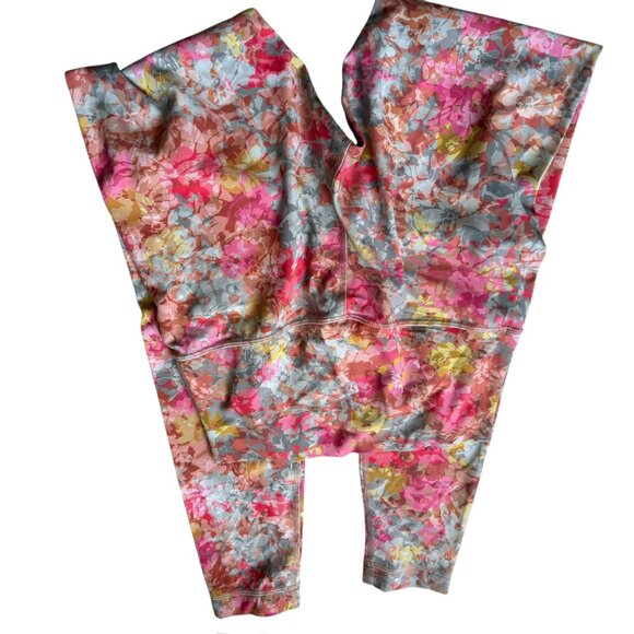 Like new Lululemon align leggings floral US6 Rare pink orange shades - Picture 4 of 8